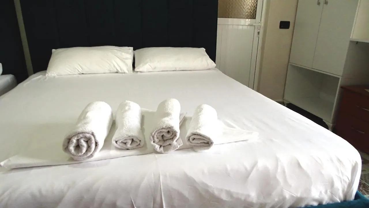 Hotel Elisabeta Borsh 3*,